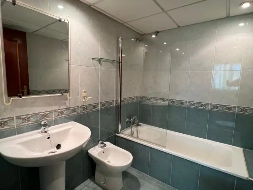 Baño de Apartamento de alquiler en San Roque - Ronda Norte