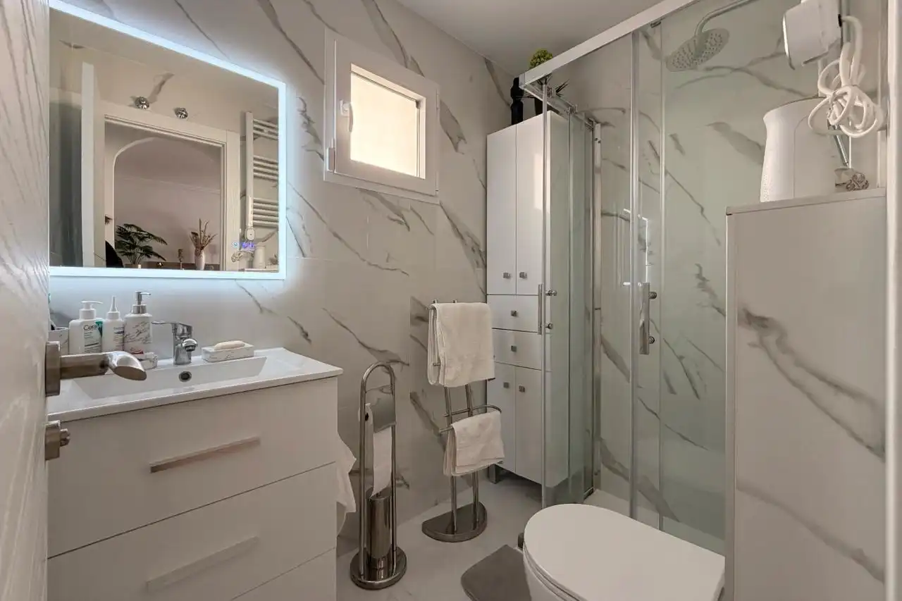Baño de Planta baja en venta en Torrevieja con Aire acondicionado, Calefacción y Terraza