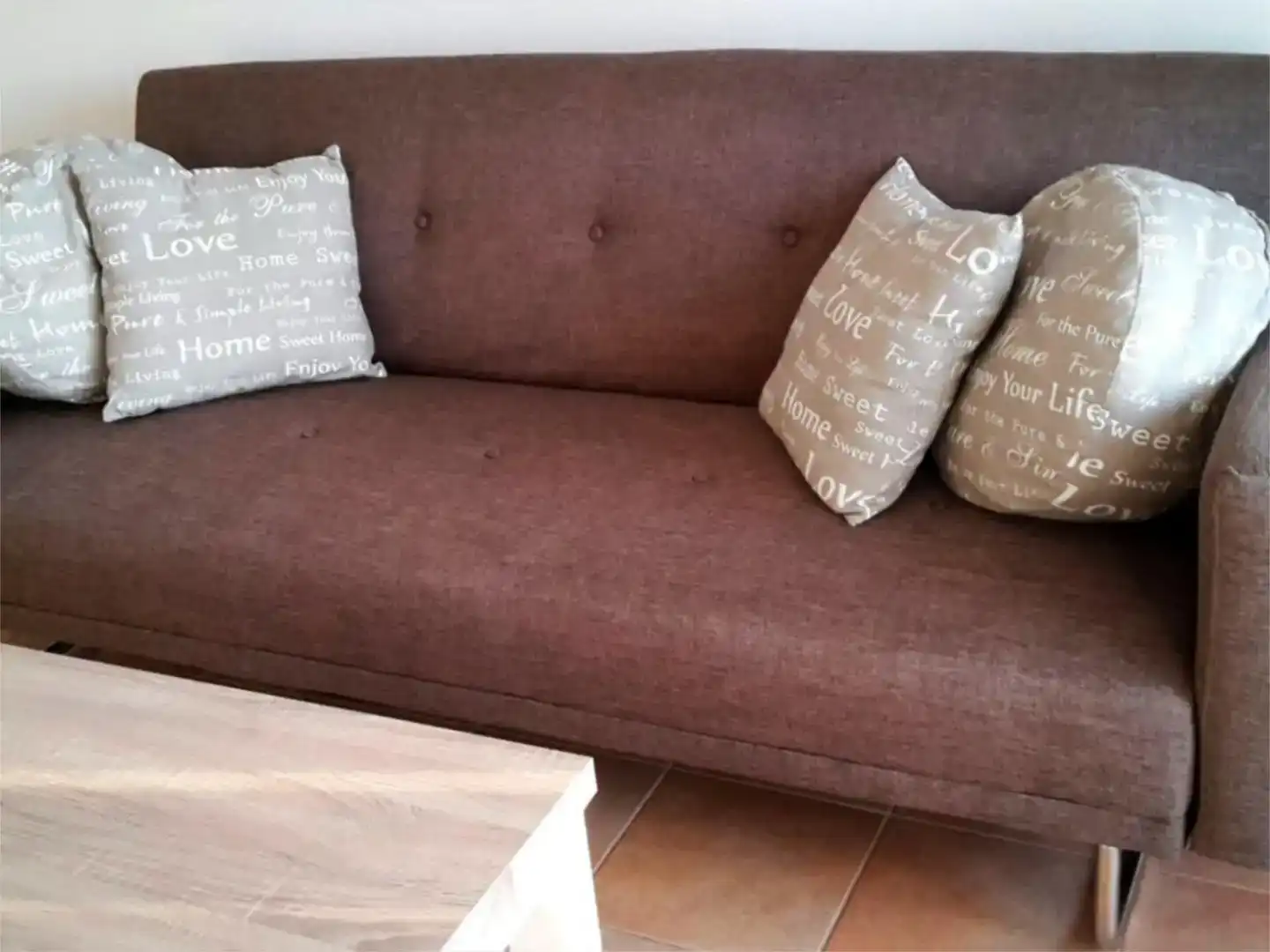 Sala d'estar de Casa adosada de lloguer en Mutxamel amb Aire condicionat, Jardí privat i Traster