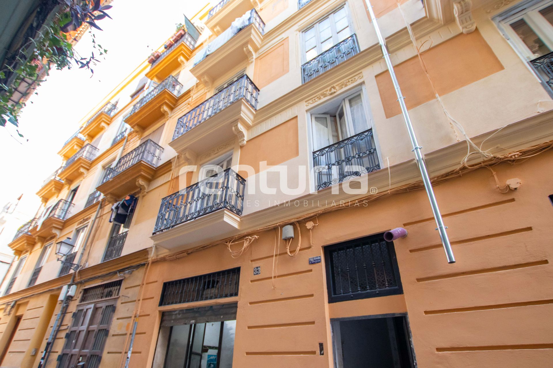 Vista exterior de Planta baixa en venda en  Valencia Capital