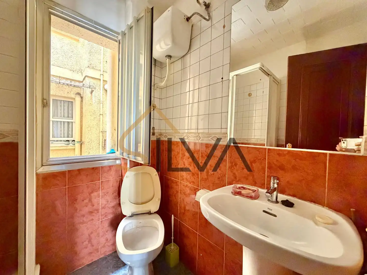 Baño de Piso en venta en A Coruña Capital  con Calefacción y Amueblado