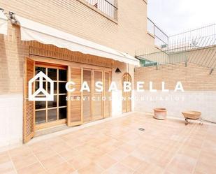 Exterior view of Attic for sale in  Valencia Capital  with Air Conditioner and Terrace