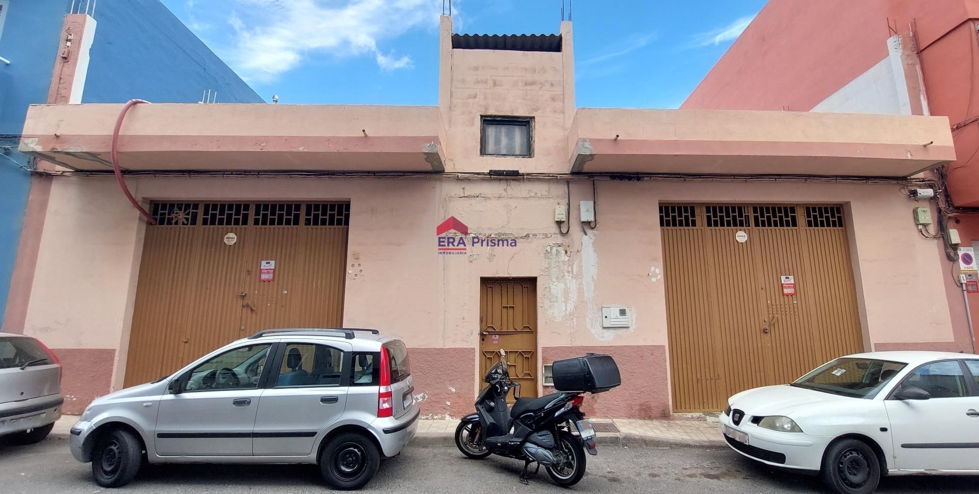 Vista exterior de Edifici en venda en San Cristóbal de la Laguna