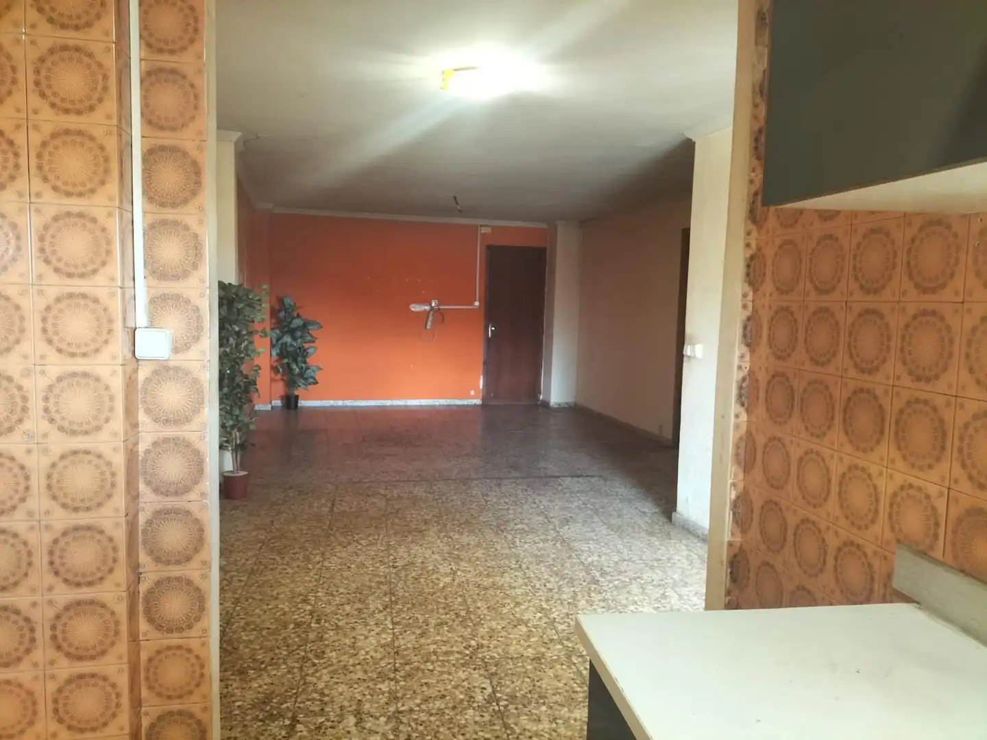 Country house zum Verkauf in Navarrés mit Privatgarten, Terrasse und Balkon