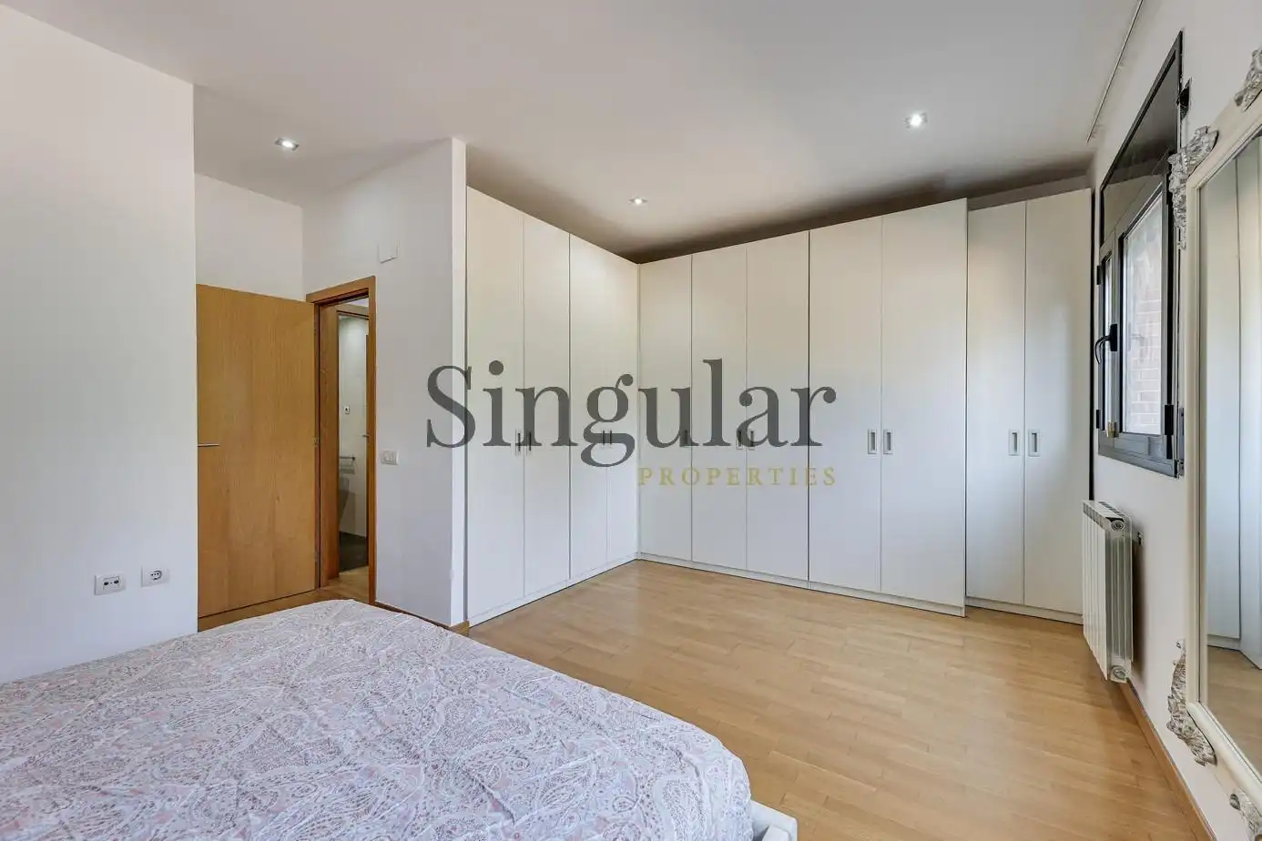 Schlafzimmer von Wohnung zum Verkauf in Sant Cugat del Vallès mit Privatgarten, Terrasse und Abstellraum