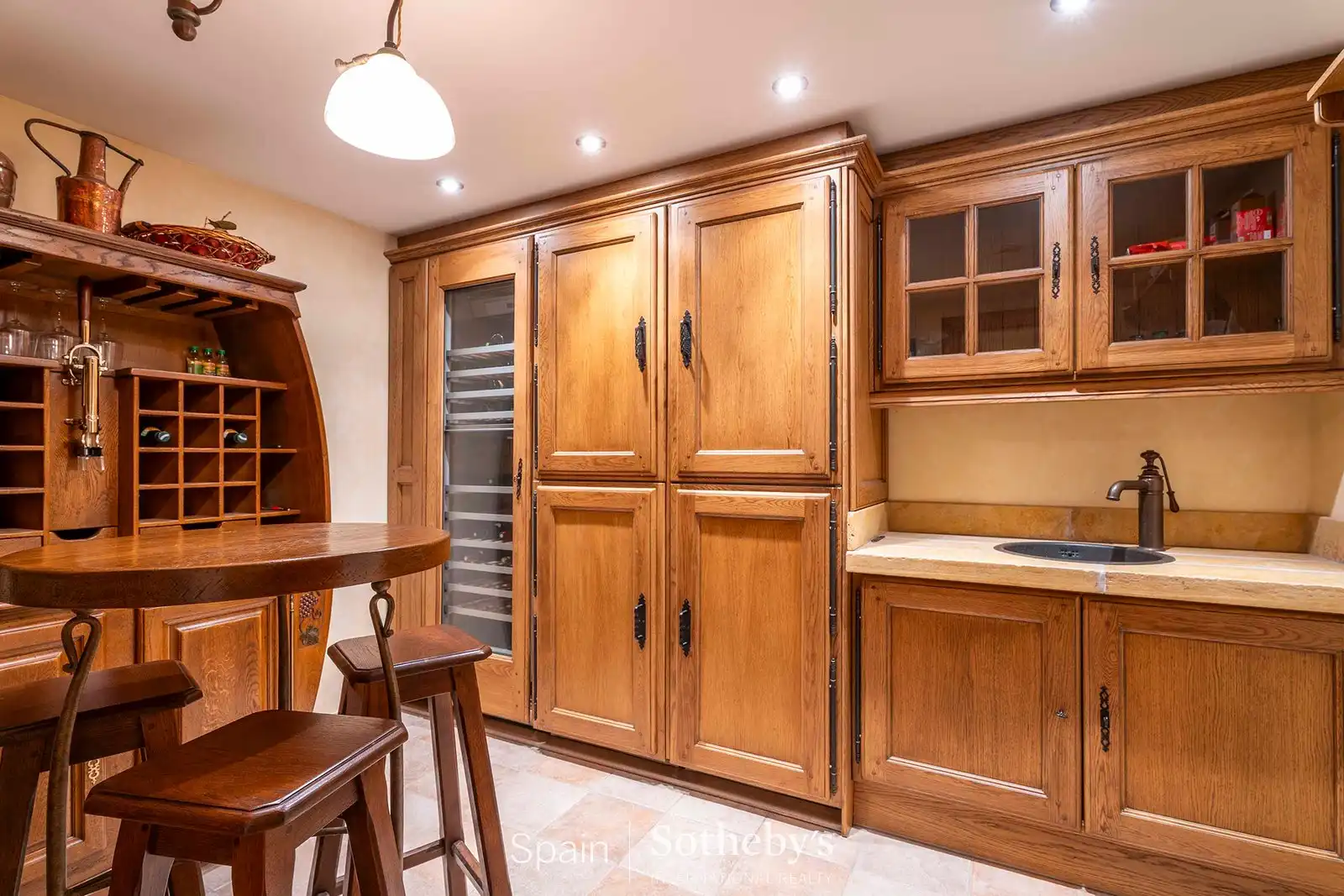 Cocina de Casa o chalet en venta en Madrid con Aire acondicionado, Calefacción y Jardín privado