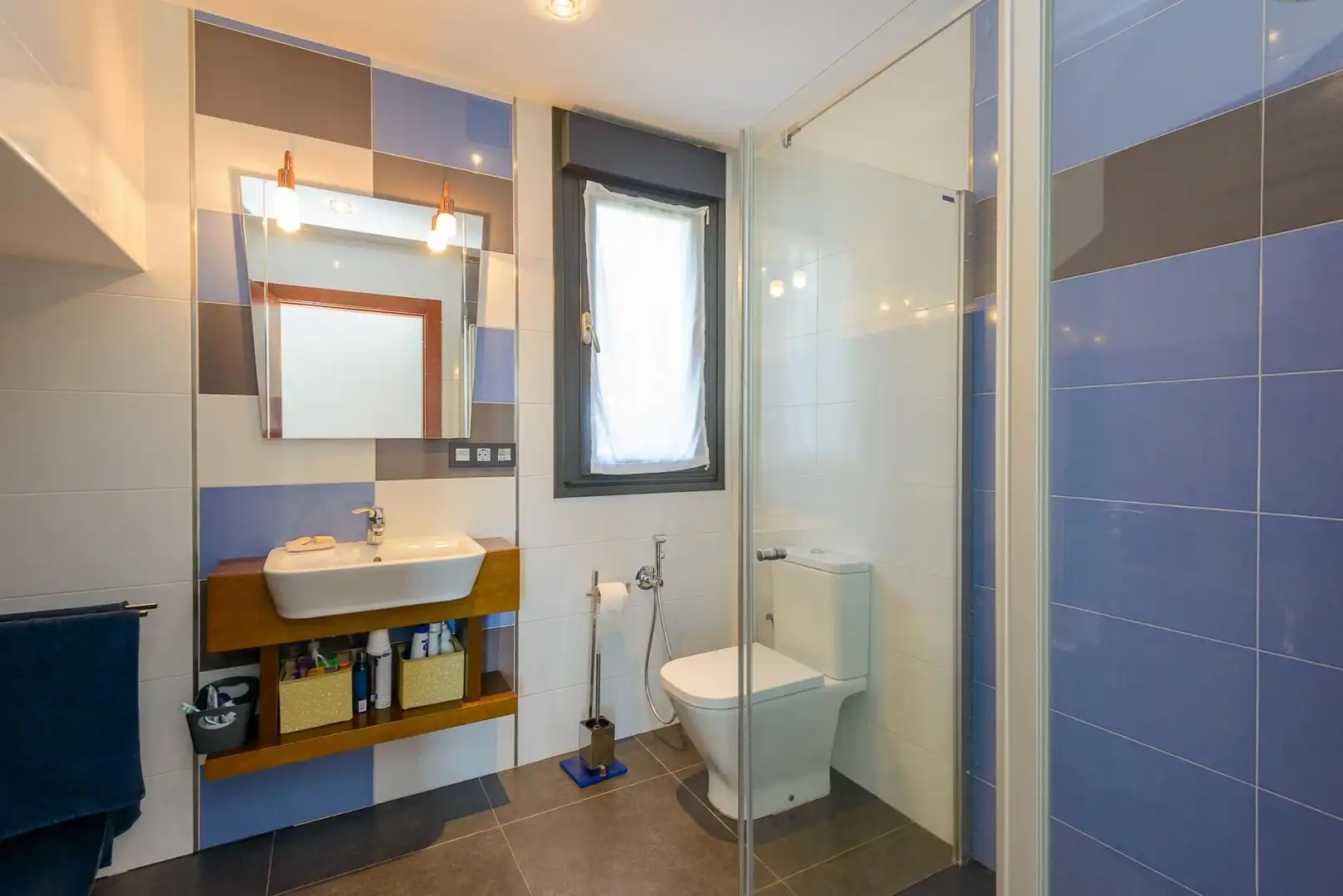Baño de Casa o chalet en venta en Llanera con Calefacción, Jardín privado y Terraza