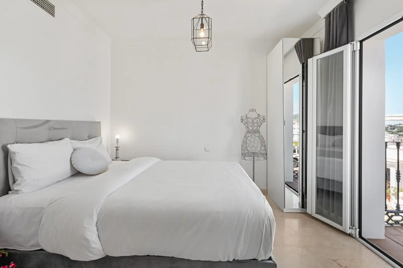 Maison mitoyenne avec piscine à vendre à MAESTRANZA-ALOHA PUEBLO, imagen 26