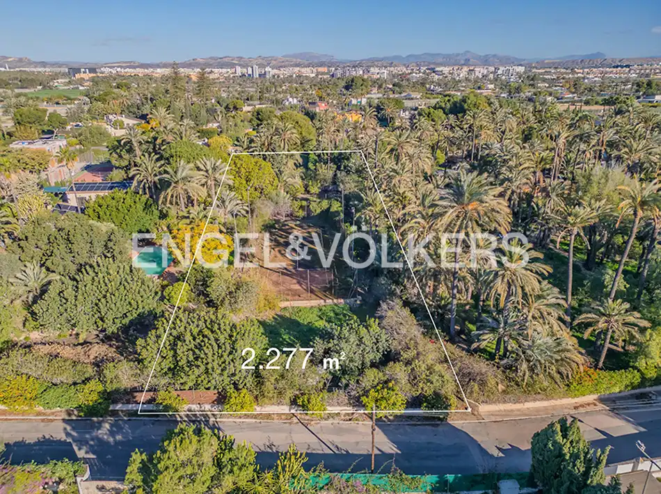Casa o xalet en venda en Elche / Elx amb Aire condicionat, Calefacció i Jardí privat