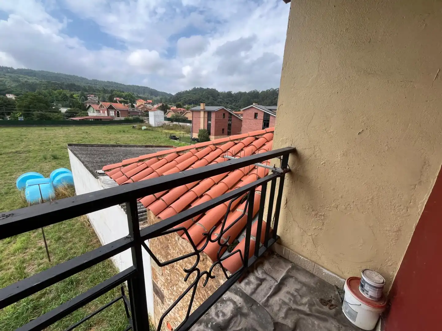 Terrassa de Casa o xalet en venda en Camargo amb Calefacció, Jardí privat i Traster