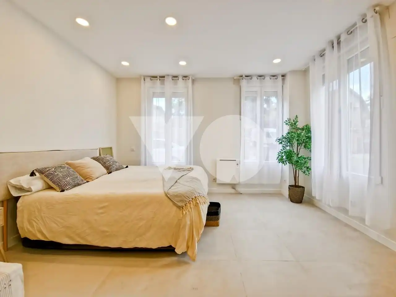 Dormitori de Apartament en venda en Madrid amb Aire condicionat i Calefacció