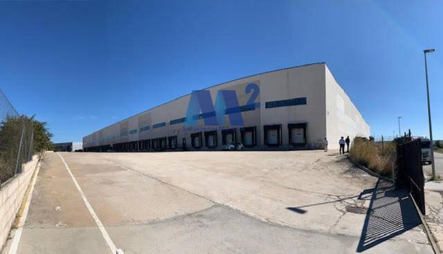 Nave industrial en Alquiler en Fontanar