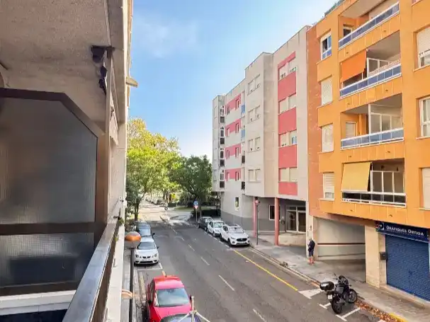 Vista exterior de Piso en venta en Cambrils con Aire acondicionado, Jardín privado y Parquet