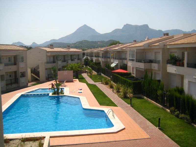 Piscina de Piso de alquiler en La Nucia con Aire acondicionado, Terraza y Piscina comunitaria