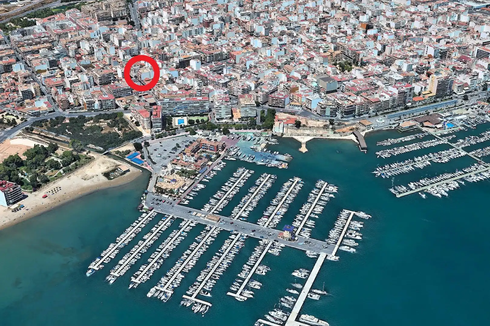 Aparcament de Àtic en venda en Torrevieja amb Aire condicionat, Calefacció i Terrassa