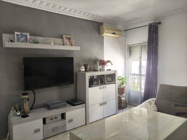 Piso en Venta en Calle Romero Ressendi, 20 en Cantillana
