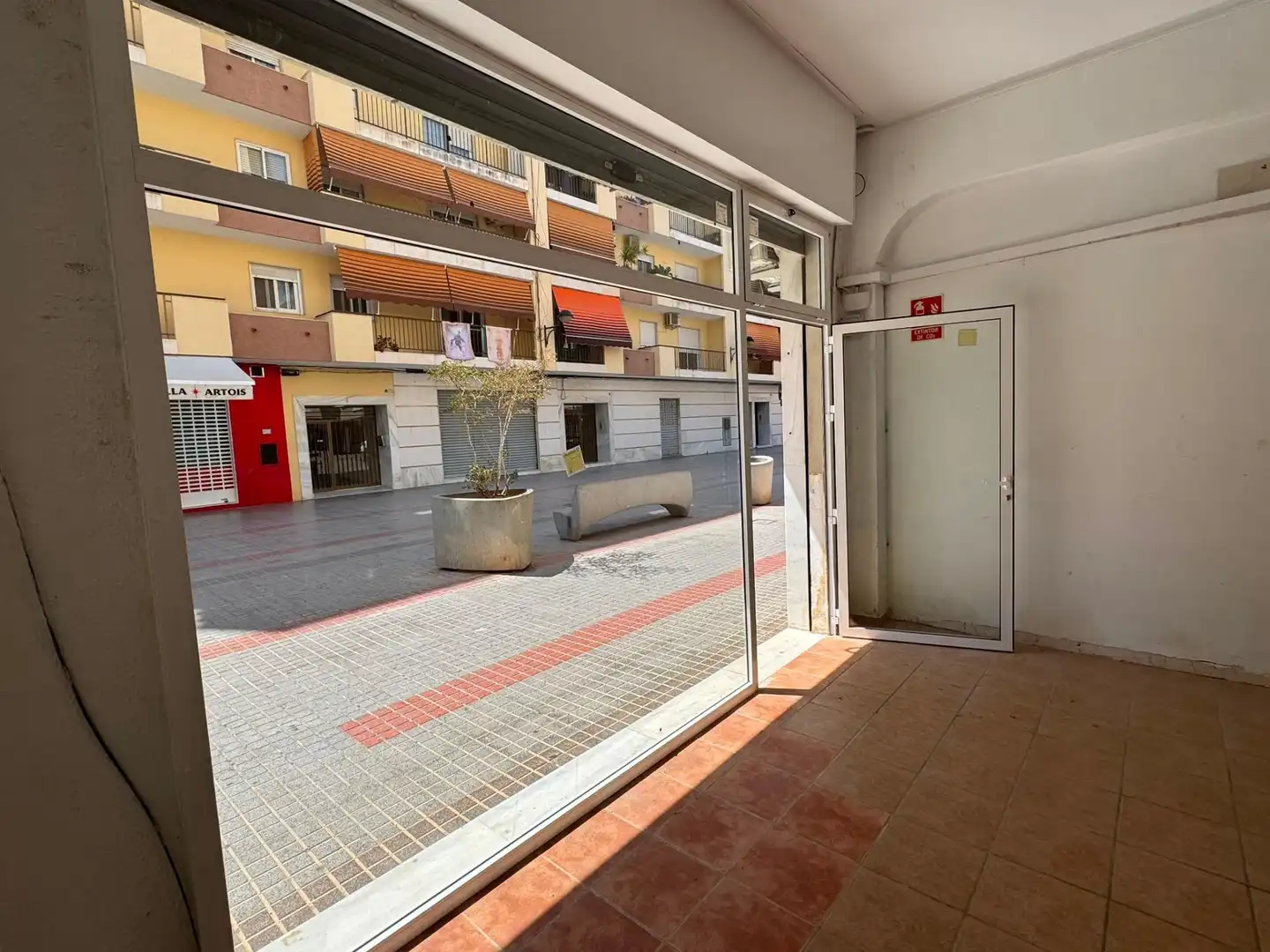 Local comercial de lloguer a Calle Teular, imagen 2