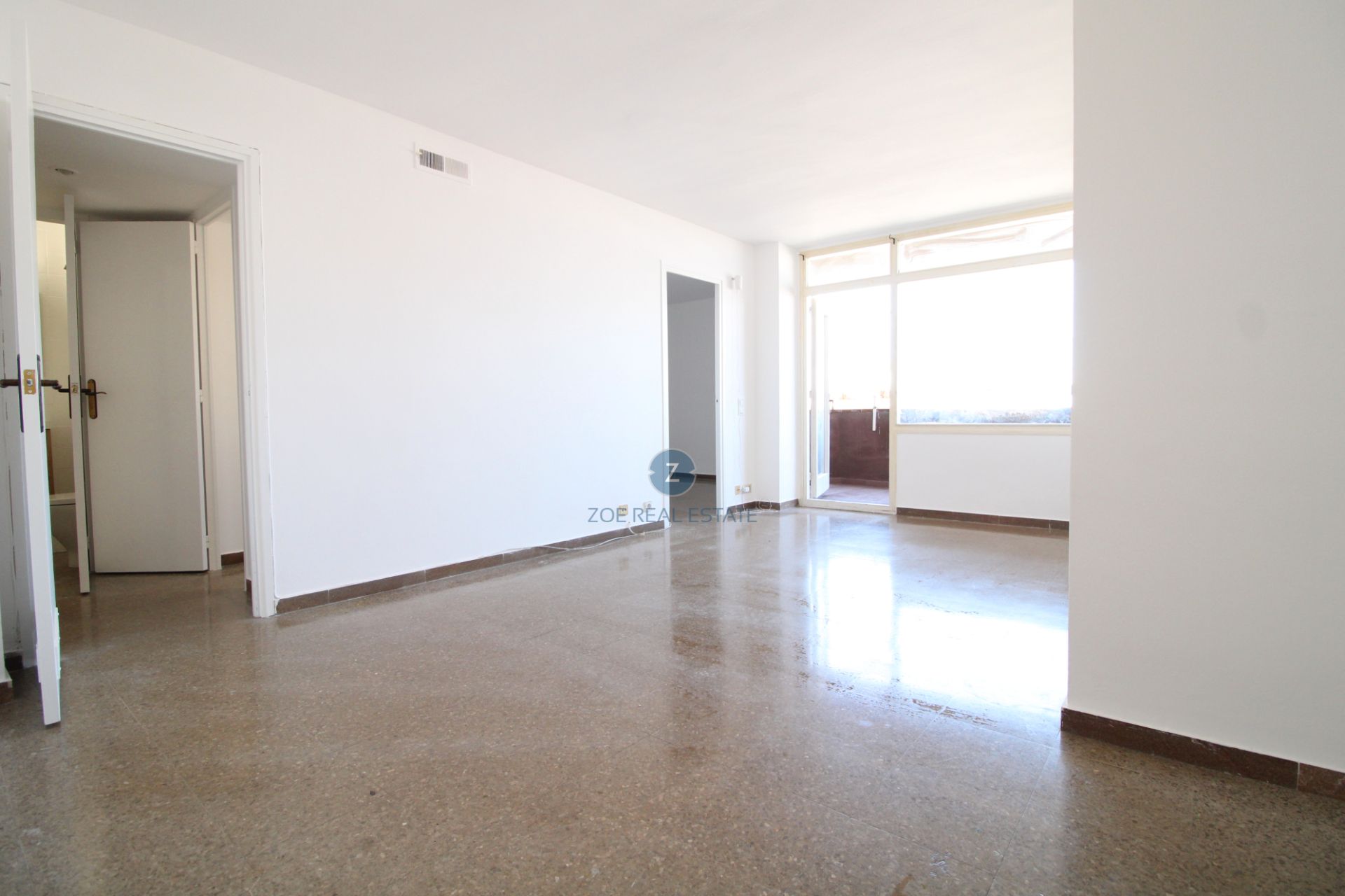 Flat to rent in  Barcelona Capital  with Air Conditioner, Terrace and Storage room