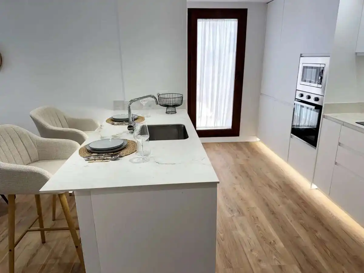 Appartamento con terrazza in vendita a Puerto de la Duquesa, imagen 15