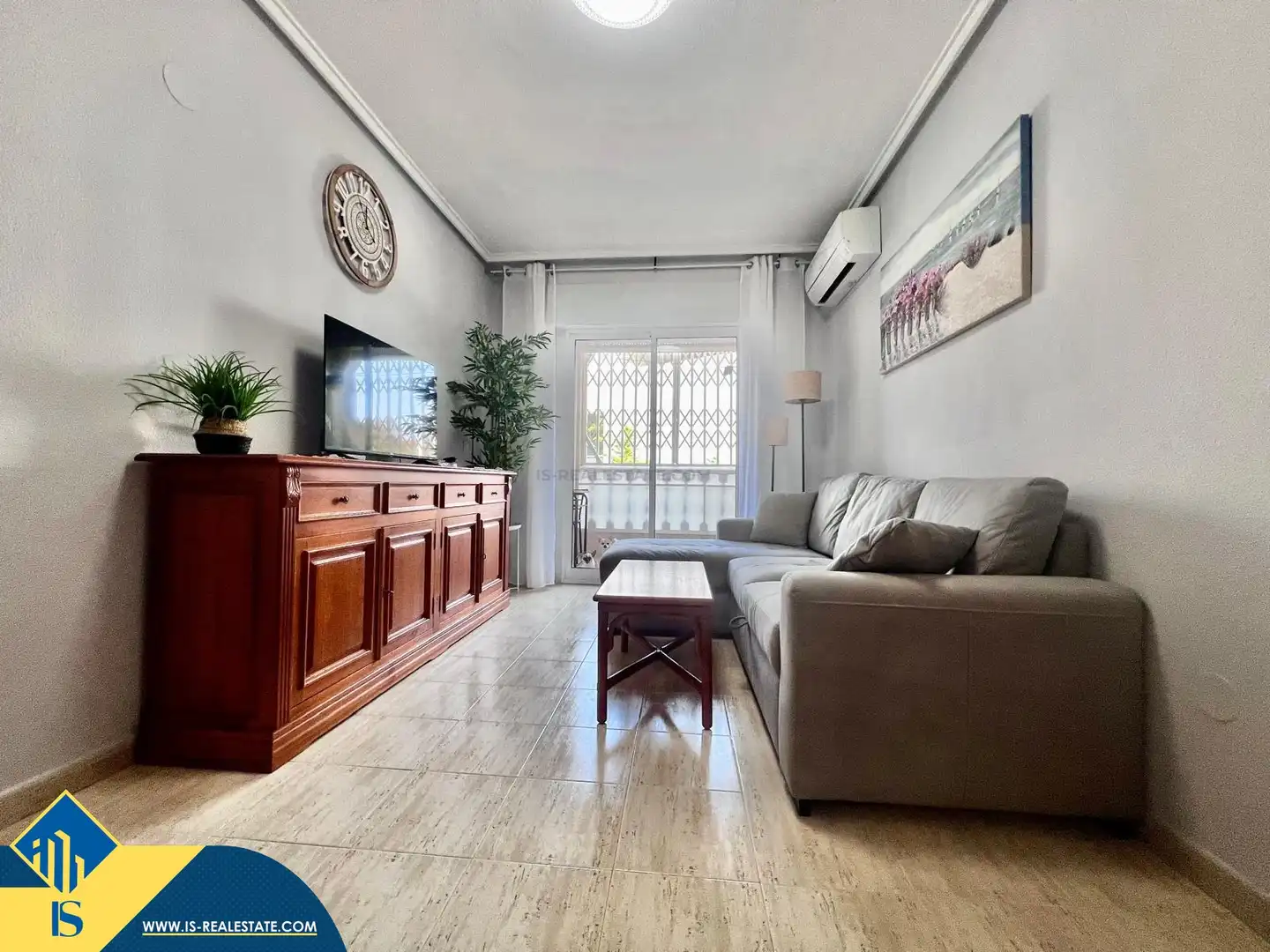 Flat with pool for sale in Playa del Acequión, Náufragos y Rocío del Mar