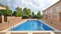 Piscina de Casa adosada en venta en Calella con Aire acondicionado, Calefacción y Jardín privado