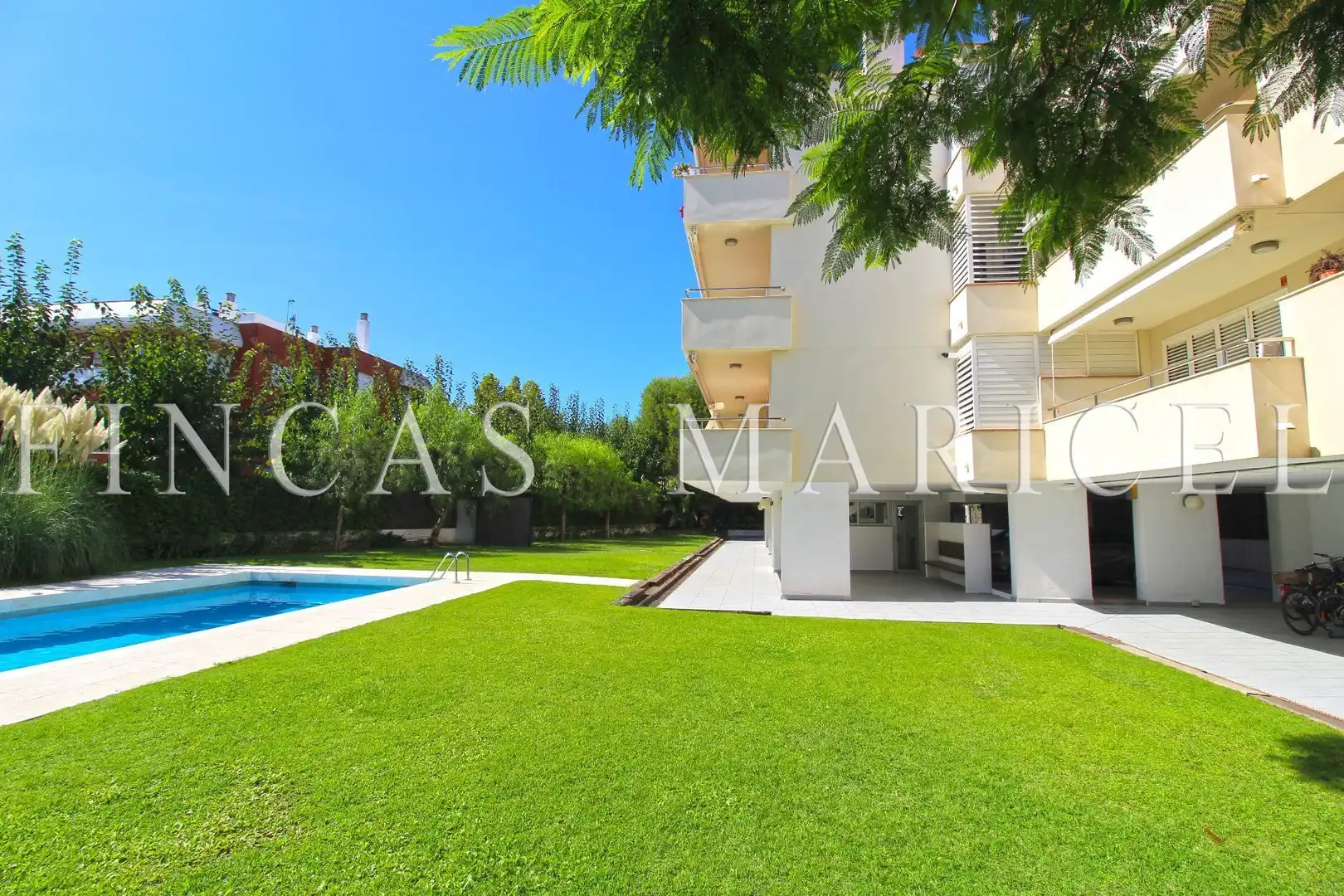 Garten von Wohnung zum Verkauf in Sitges mit Heizung, Terrasse und Gemeinschaftspool