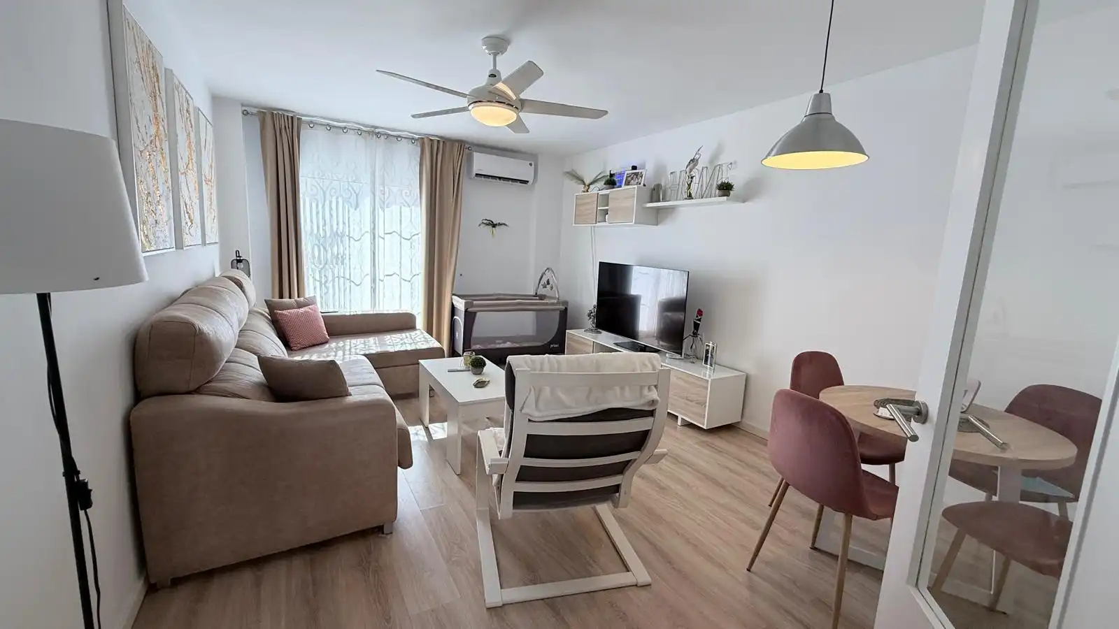 Sala d'estar de Pis en venda en Vélez-Málaga amb Aire condicionat, Calefacció i Terrassa