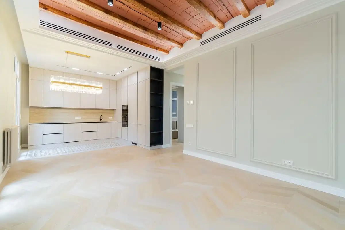 Wohnung mit Aufzug zum Verkauf in Carrer de València, imagen 2