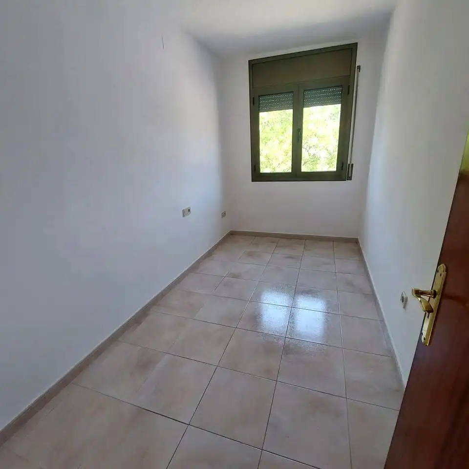 Habitación de Piso en venta en Vilafranca del Penedès con Aire acondicionado, Terraza y Trastero