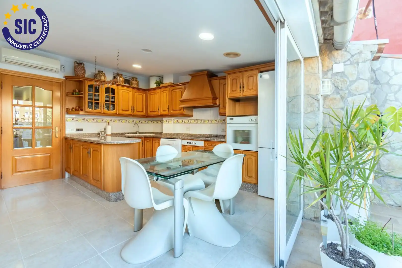 Cocina de Edificio en venta en Castellón de la Plana / Castelló de la Plana