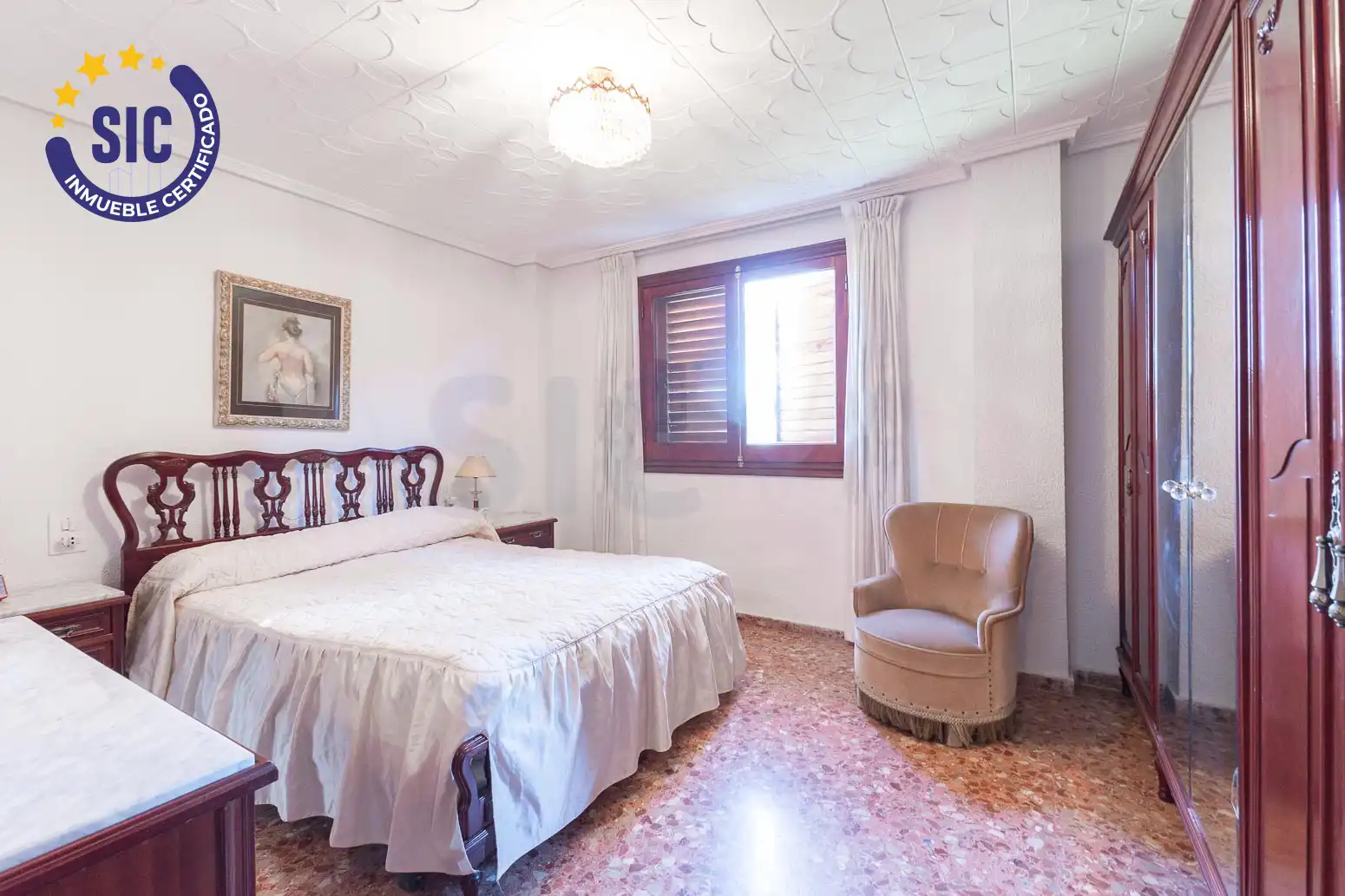 Habitación de Casa o chalet en venta en Chiva con Jardín privado