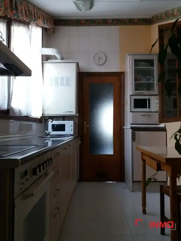 Kitchen of Flat for sale in Vitoria - Gasteiz  with Heating, Storage room and Furnished