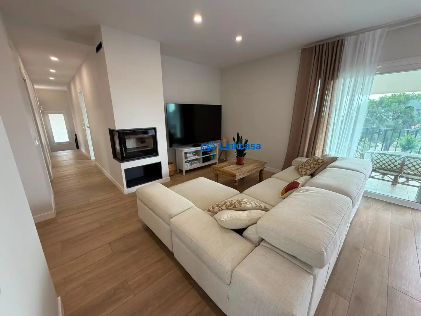Sala de estar de Casa o chalet en venta en Navas del Rey con Calefacción, Jardín privado y Terraza
