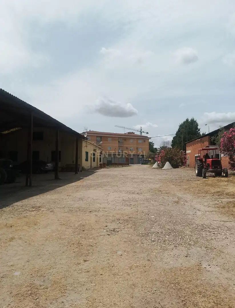 Residential for sale in Coria