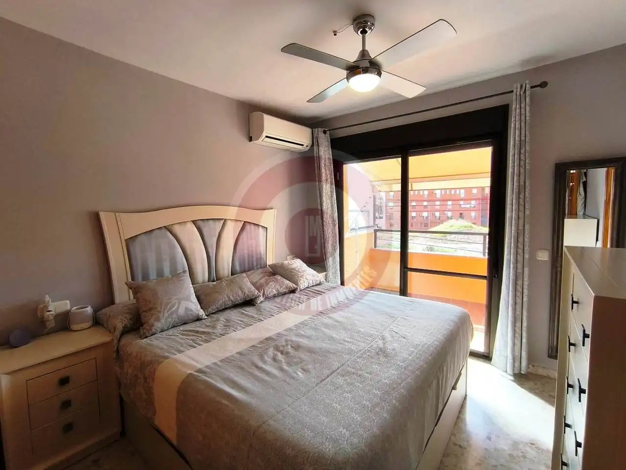 Habitación de Casa adosada en venta en Vélez-Málaga con Aire acondicionado, Terraza y Balcón