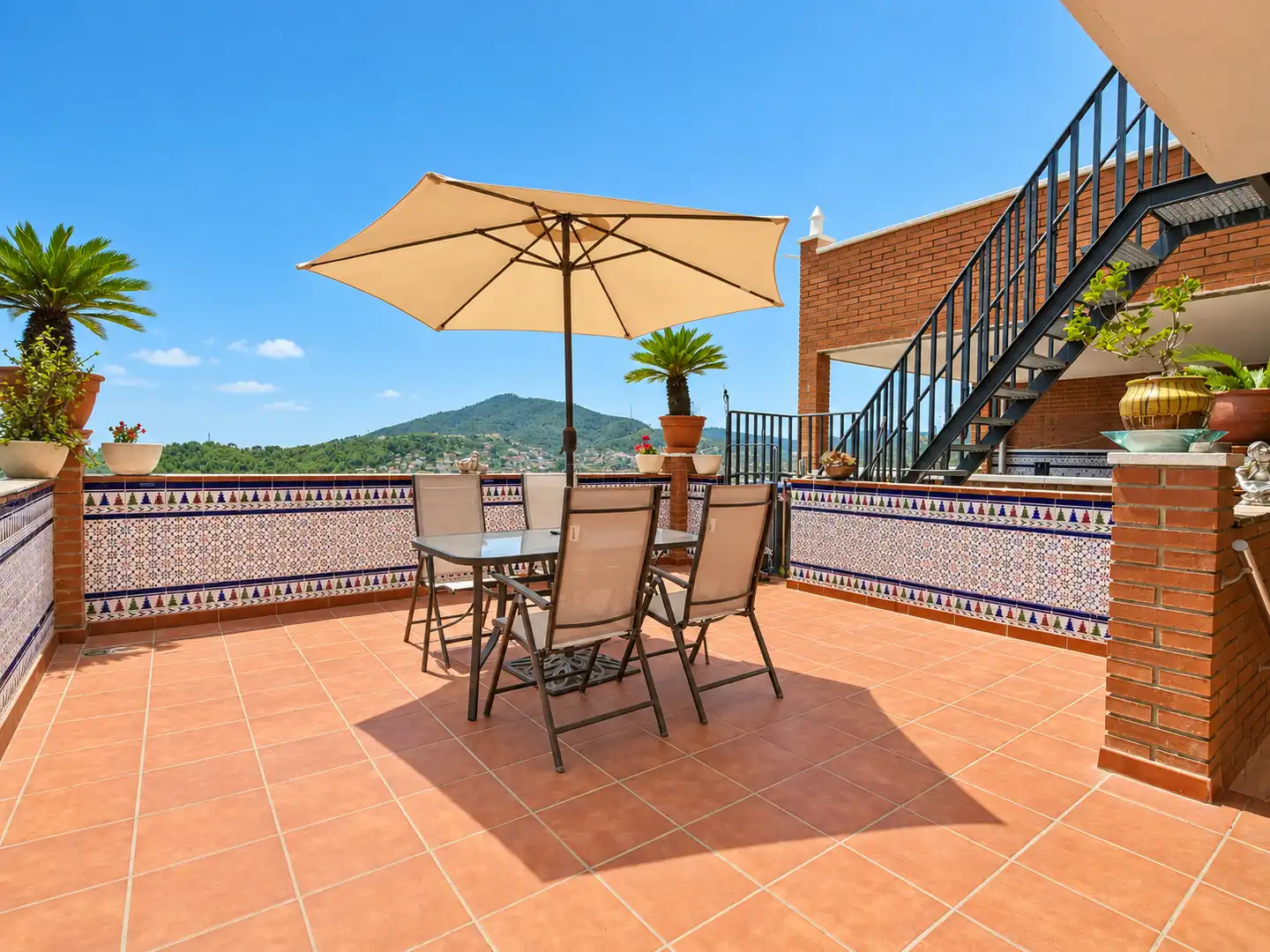 Terraza de Casa o chalet en venta en Sant Vicenç Dels Horts con Aire acondicionado, Calefacción y Jardín privado