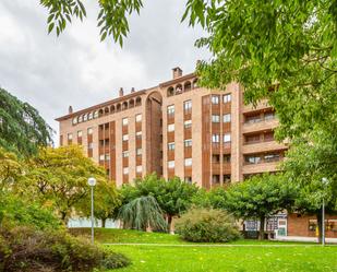 Vista exterior de Pis en venda en  Pamplona / Iruña amb Calefacció, Parquet i Traster