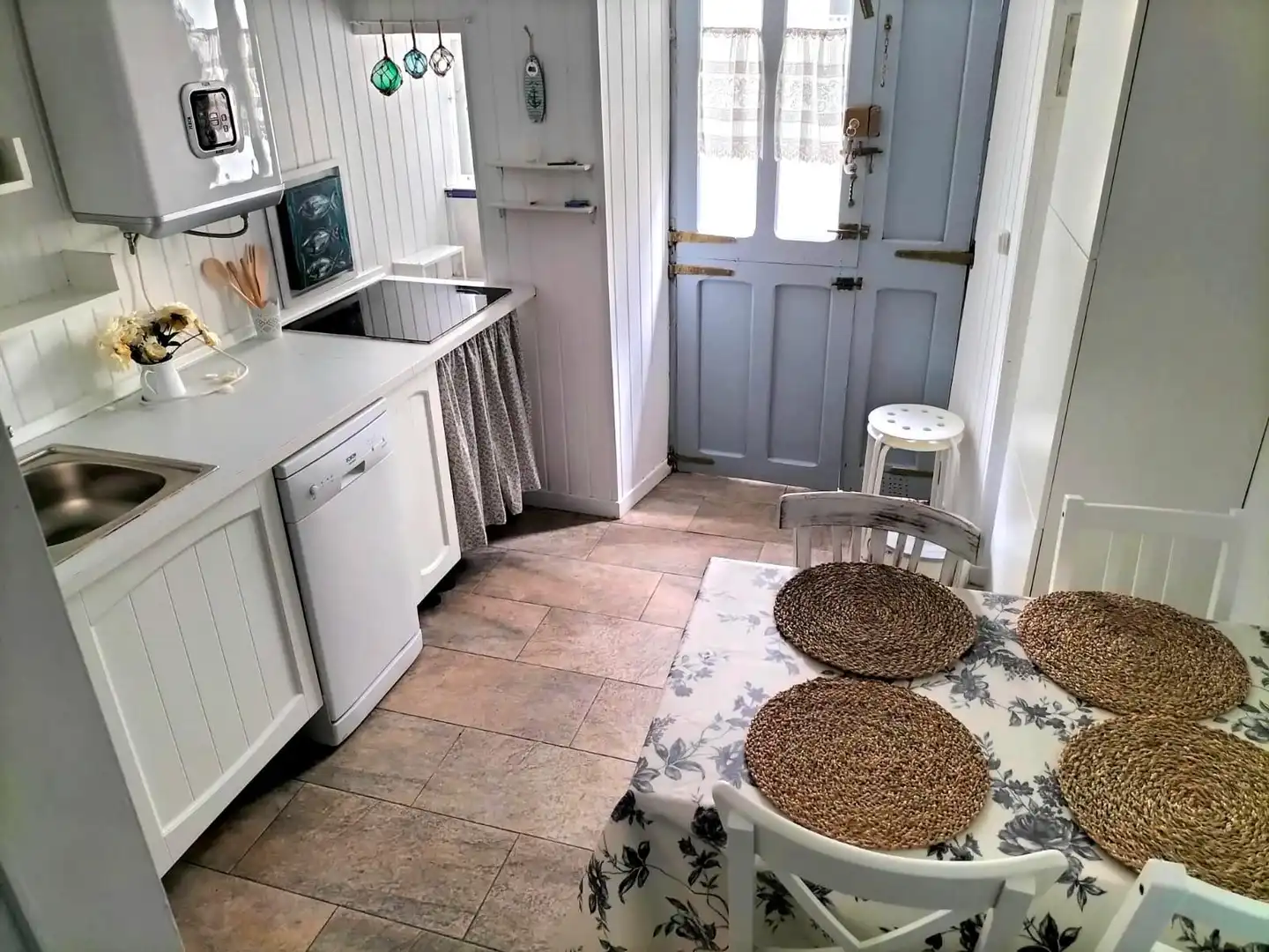 Kitchen of Detached homes for sale in Castropol  with Furnished