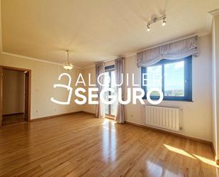 Sala d'estar de Pis de lloguer en Collado Villalba amb Calefacció i Piscina