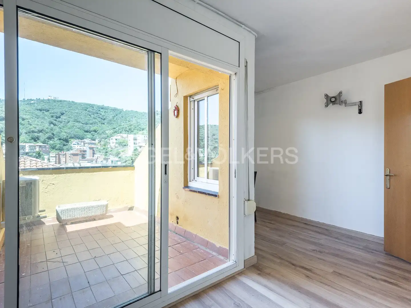 Terrassa de Casa o xalet en venda en Barcelona amb Calefacció, Terrassa i Piscina