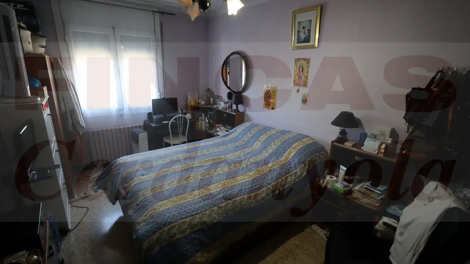Dormitori de Pis en venda en Cerdanyola del Vallès amb Calefacció i Balcó