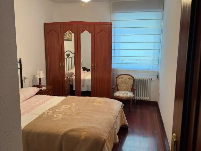 Bedroom of Flat for sale in Samos, Lugo