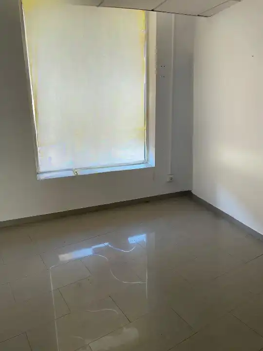 Dormitori de Local en venda en Sueca amb Aire condicionat