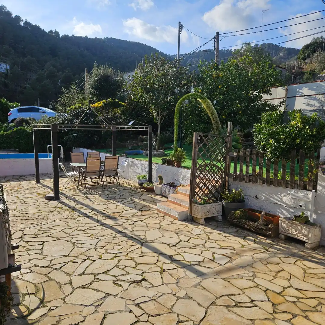 Terrassa de Casa o xalet en venda en Vallirana amb Aire condicionat, Calefacció i Jardí privat