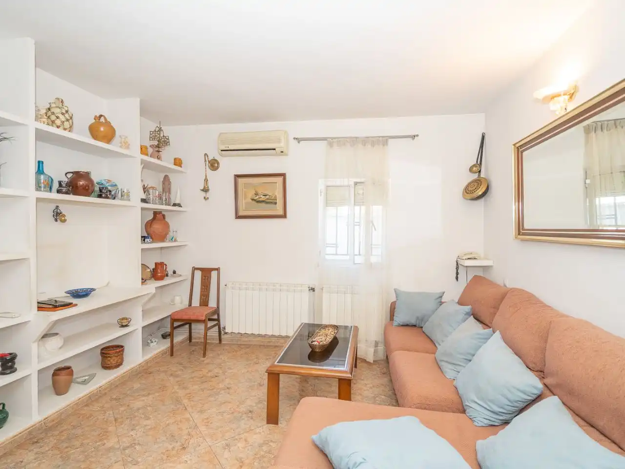 Sala d'estar de Casa o xalet en venda en Palomeque amb Piscina