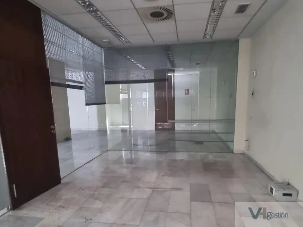 Business premises for sale in Sur, imagen 3