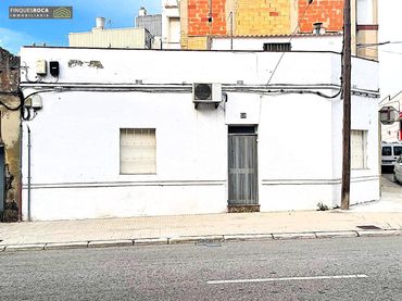 Casa con balcone in vendita a Nord