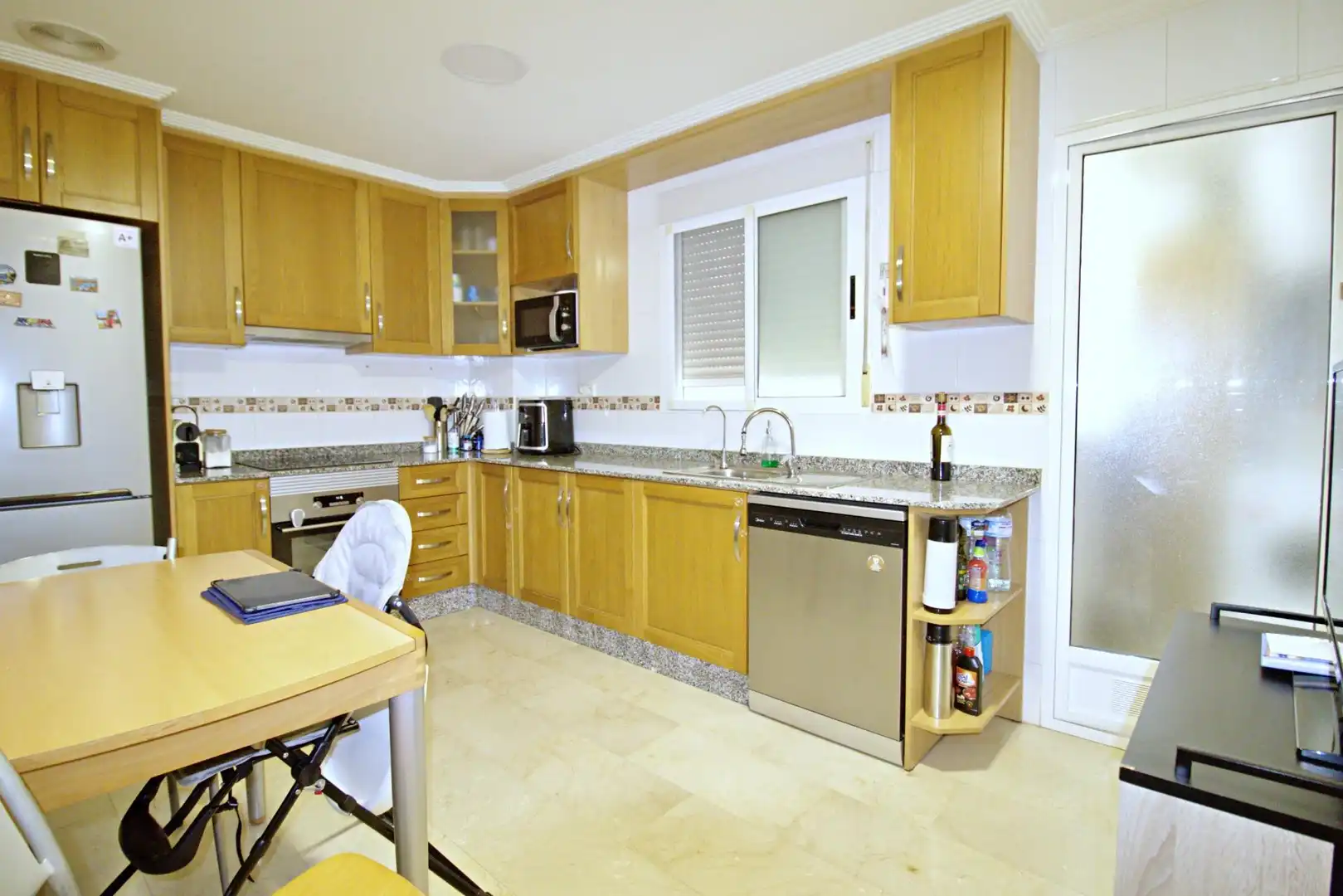Kitchen of Flat for sale in Elche / Elx  with Air Conditioner and Alarm