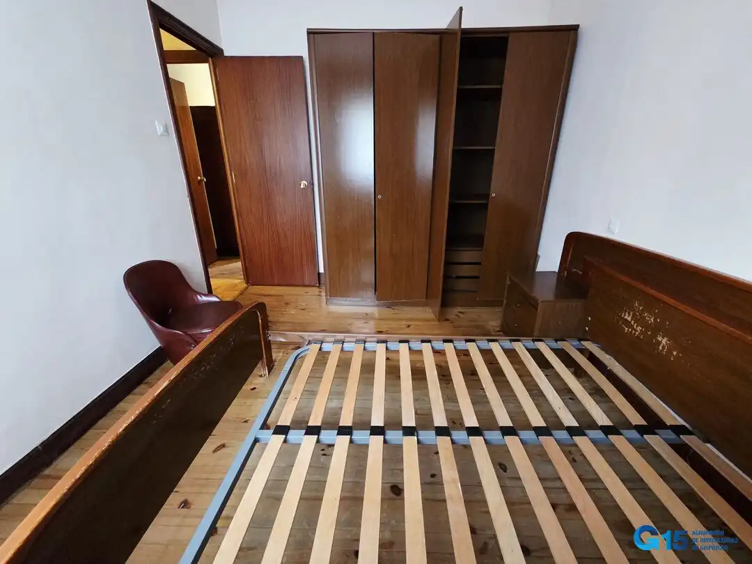 Bedroom of Flat for sale in Errenteria