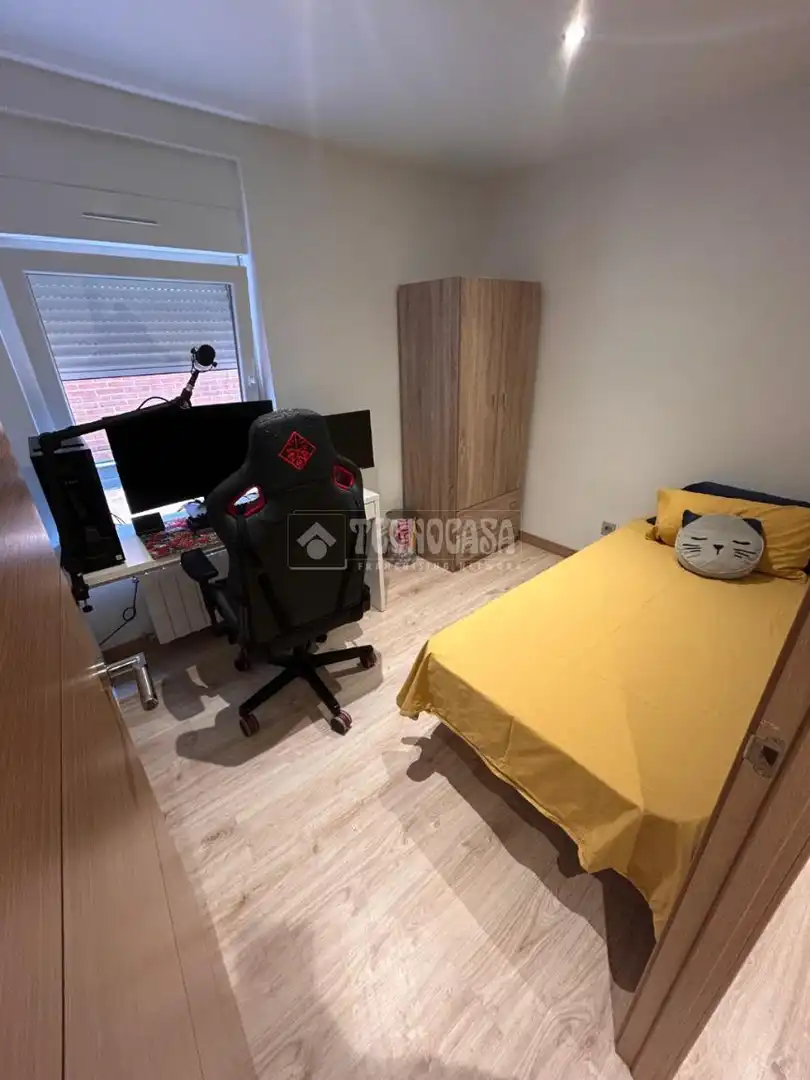 Habitación de Piso en venta en Madrid con Calefacción y Terraza